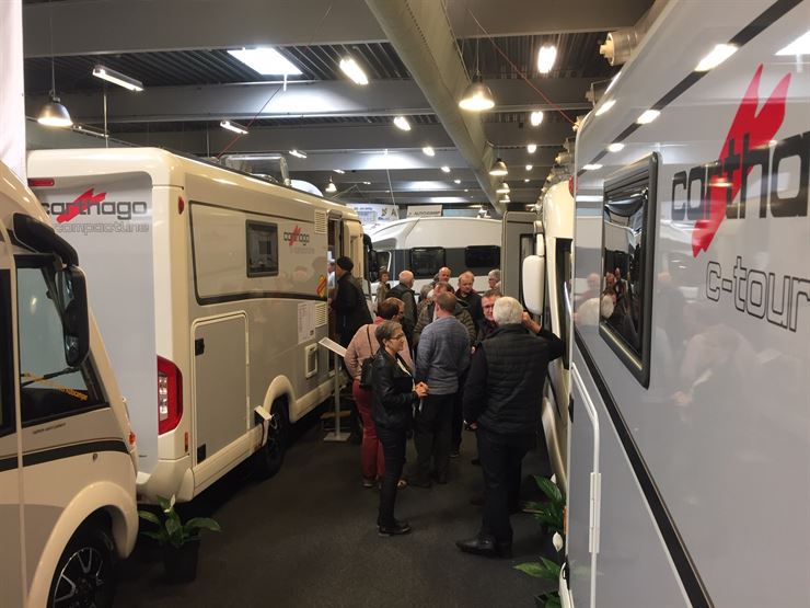 Fotos fra DanCamper's messestand på Ferie for Alle i 2020