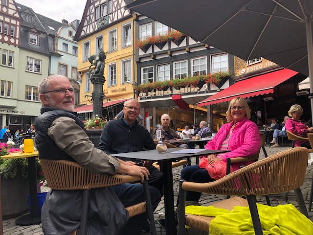 Kaffepause på torvet i Kochem