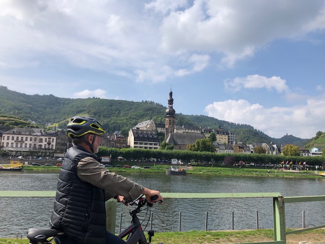 Det er oplagt at have cykler med til Mosel - der er cykelstier på begge sider af floden de fleste strækninger